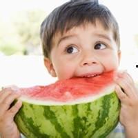 头像吃瓜小孩图文,吃瓜小孩的欢乐时光