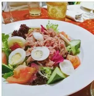 松江大学吃瓜,吃瓜群众的味蕾盛宴